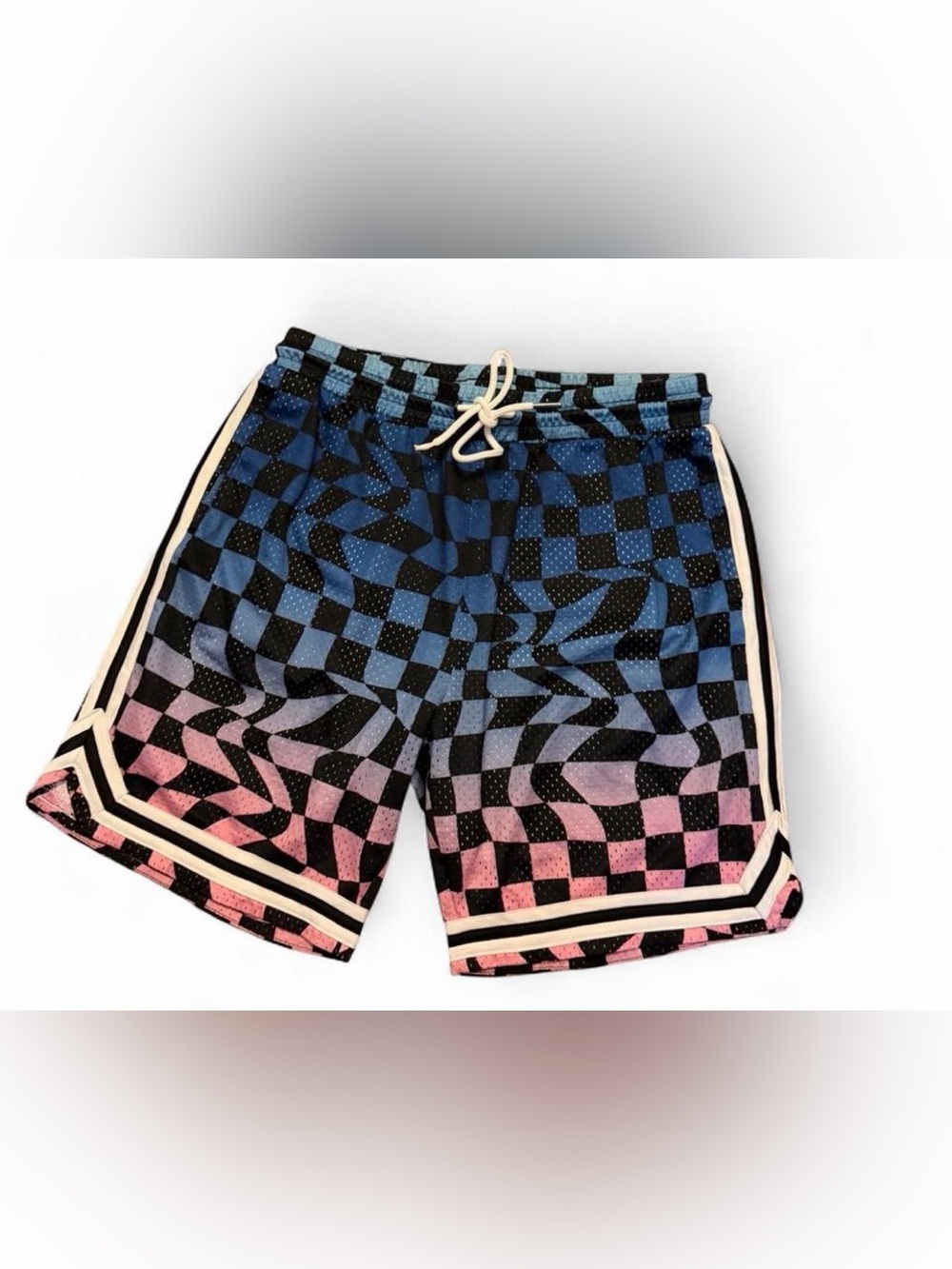 No boundaries men’s checkered basketball shorts size medium